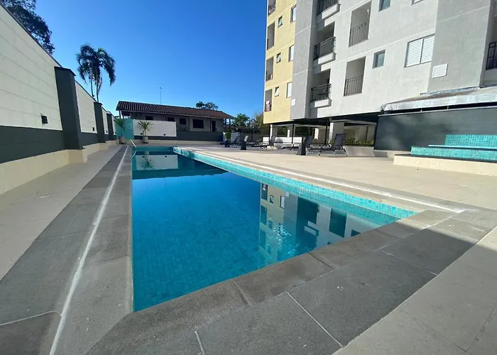 Jathy - Apt No Centro Com Piscina E Varanda Gourmet Ubatuba